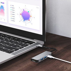 Hub USB C cuatro en uno